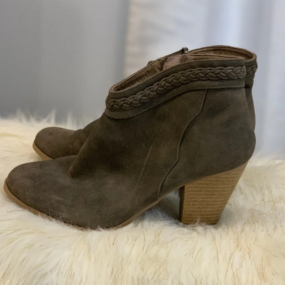 Charlotte Russe brown suede boots size 7